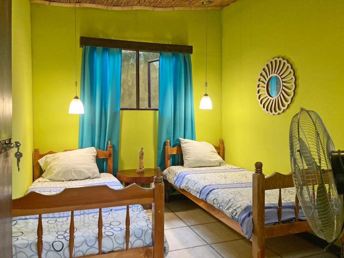 Montana Linda Hostel Orosi Orosí Exterior foto
